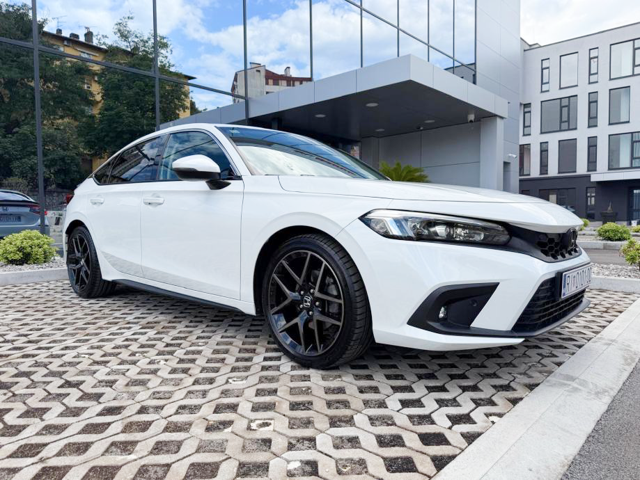 Honda Civic 2.0 full hybrid automatik